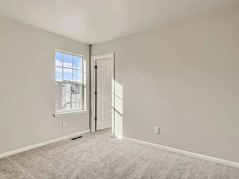 6842 S Uriah St — Photo 15