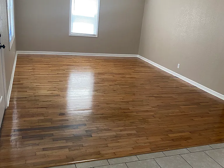 909 SW 11 1/2 Ave — Photo 10