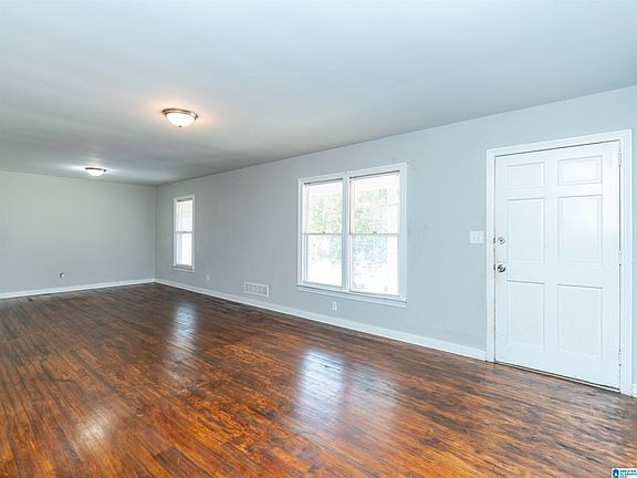 5th image of 7333 Sparta Ave