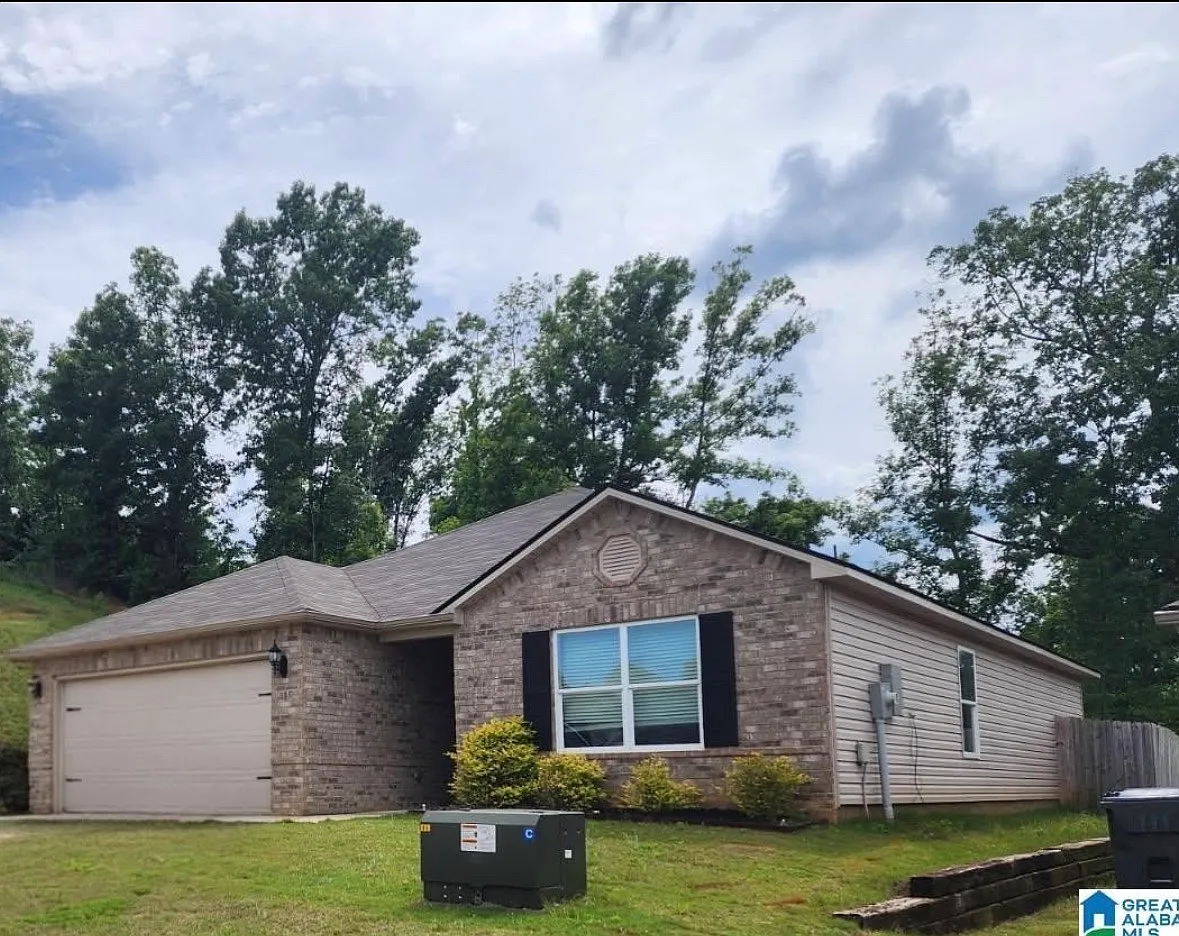3 bed, 1457 sqft, $1,500 — Photo 1