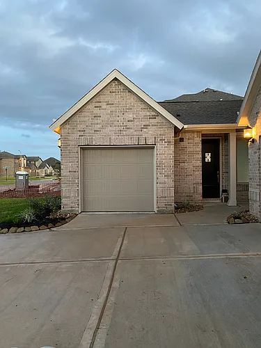 2806 Sapphire Hills Dr Photo 1