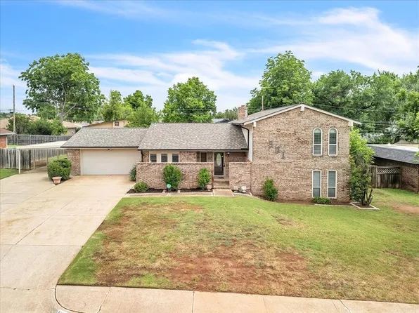 501 Queensboro Pl, Yukon, OK 73099