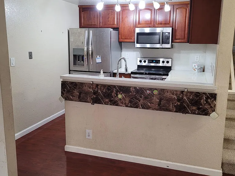 5084 Crandallwood Dr — Photo 10