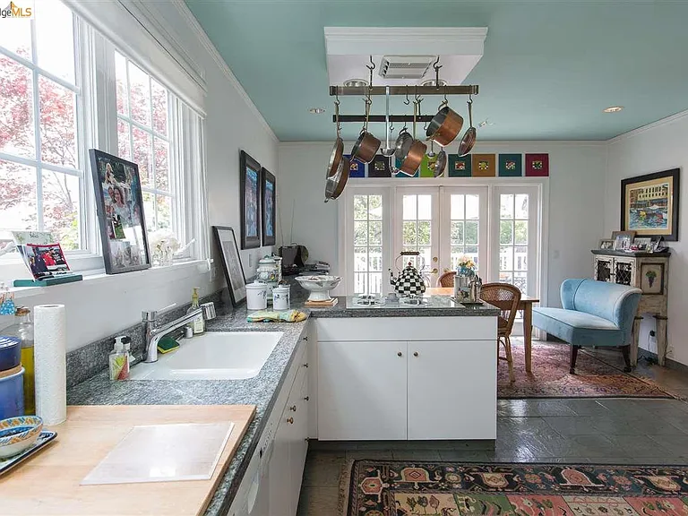 16 Craig Ave — Photo 10