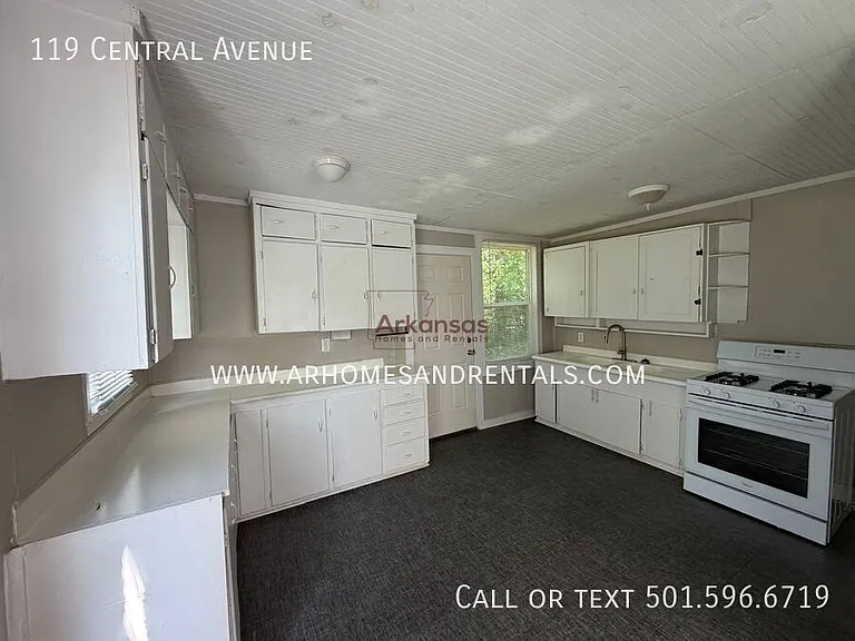 119 Central Ave — Photo 5