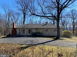 32 Lamms Mill Rd, Wernersville, PA 19565