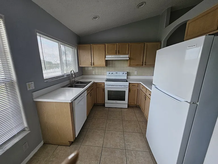 13438 Fairway Glen Dr #202 — Photo 9