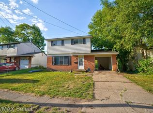 2818 E Pierson Rd, Flint, MI 48506