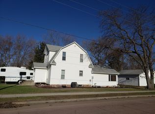 220 E 11th Ave, Mitchell, SD 57301