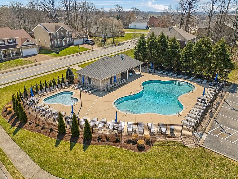 6000 Thrush Ct — Photo 39