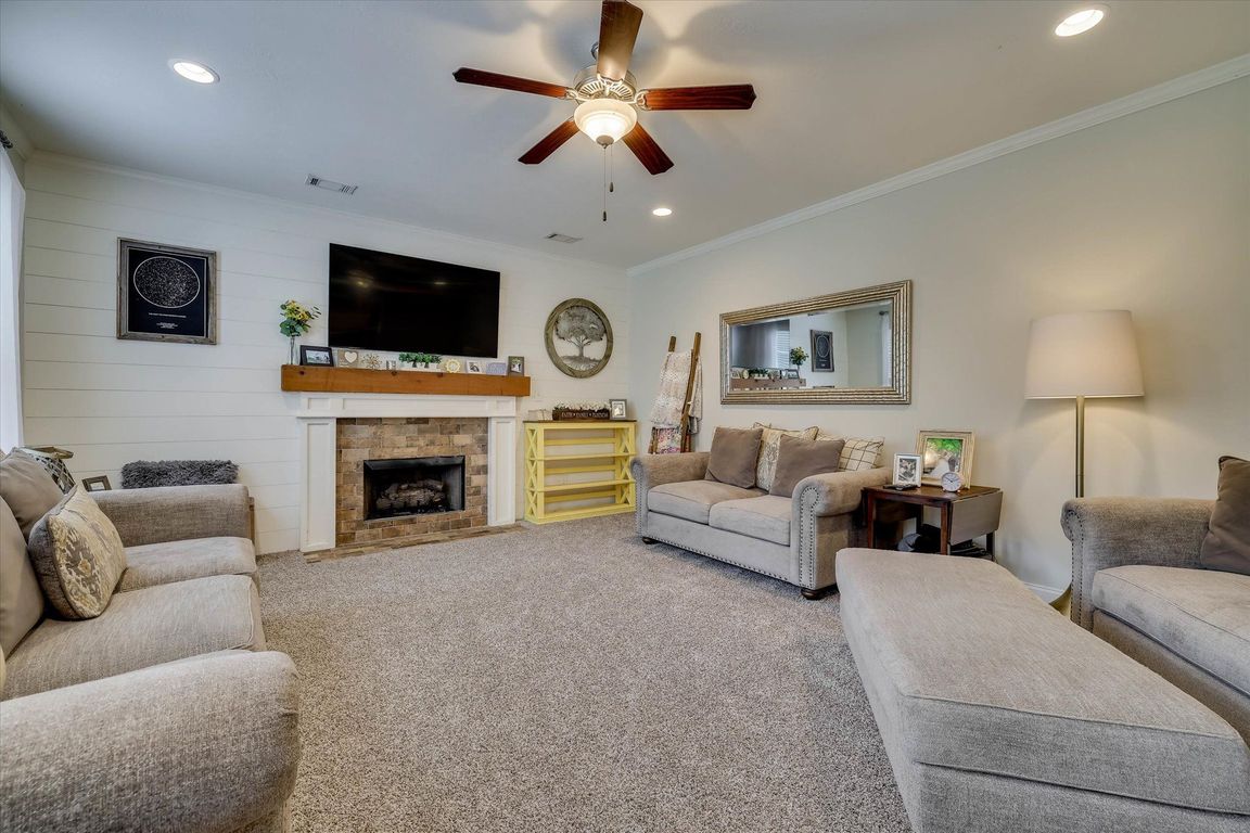 next background image