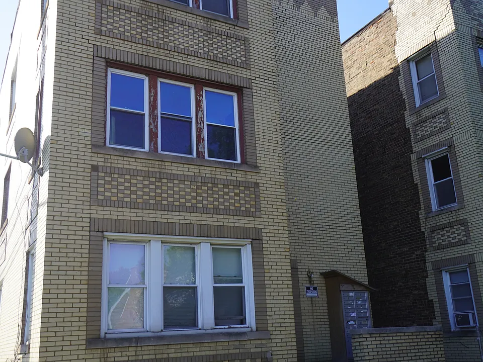 130 E 13th Ave #6