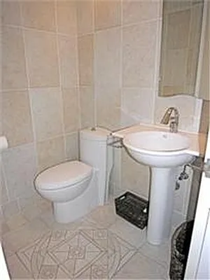 Sold by R New York | media 2