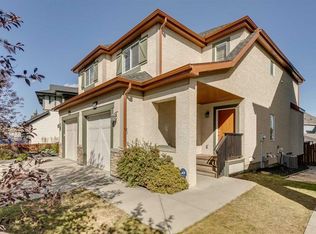 467 SW Mahogany Ter SE, Calgary, AB T3M 0X3