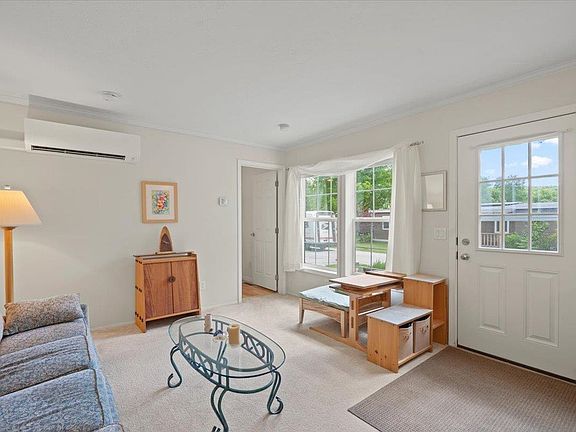5th image of 91 Shelburnewood Drive