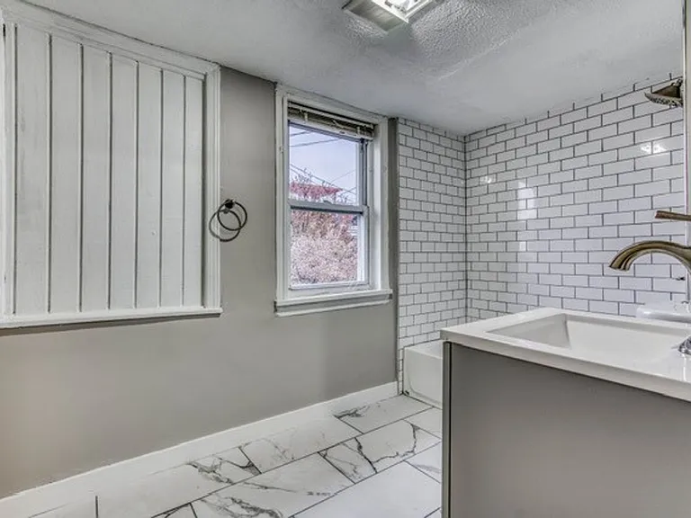 Apartment in Upper Fells Point, Baltimore, MD! — Photo 25