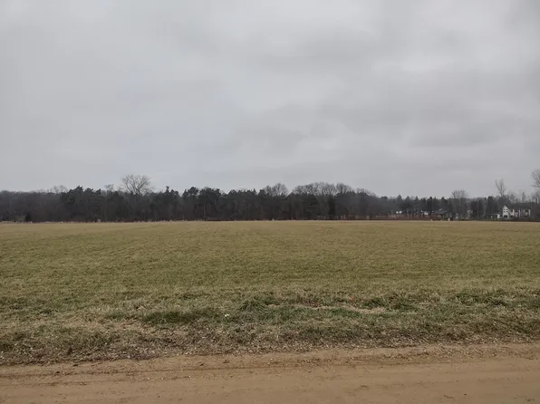 5 118th Ave, Fennville, MI 49408