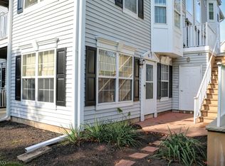 1438 Magnolia Ln, Branchburg, NJ 08876