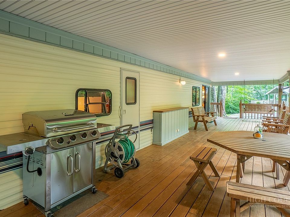 1st image of 437 Windridge Road