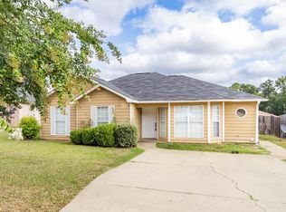 1426 Kings Mountain Rd, Columbus, GA 31907