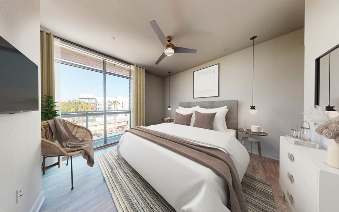 Spacious apartment homes in Hollywood with scenic views