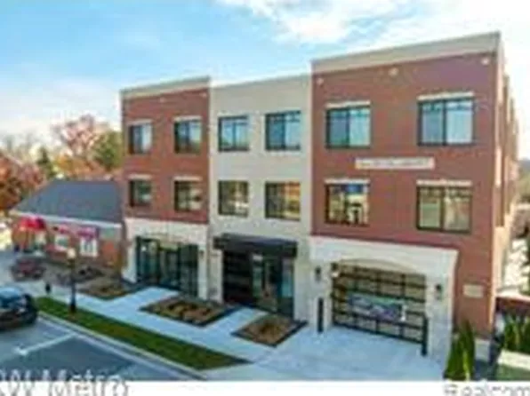 120 E Liberty St #202, Milford, MI 48381