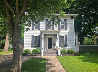 313 S 4th St, Oregon, IL 61061