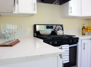 1155 N Columbus Ave APT A, Glendale, CA 91202