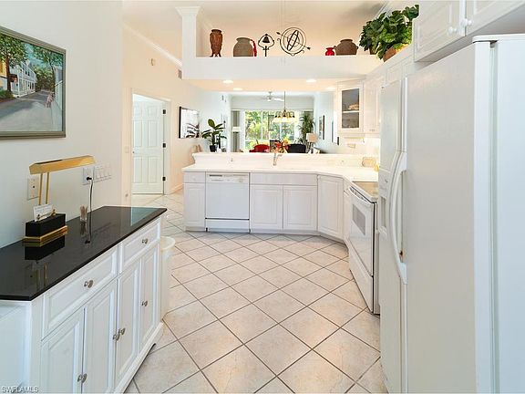 5th image of 2100 Cascades Dr APT 1
