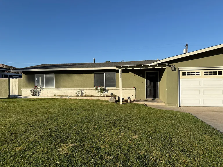5277 Peacock Ln — Photo 17