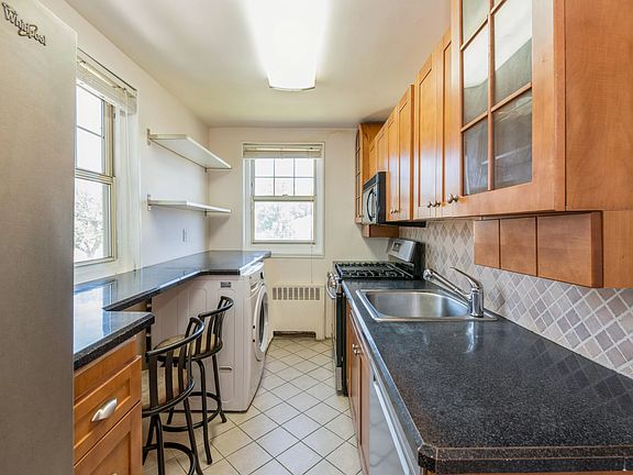 3rd image of 253-27 61st Ave #2