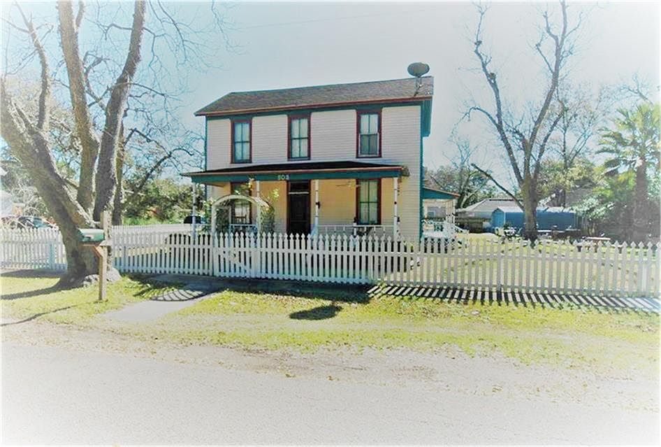 1st image of 503 W Blum St