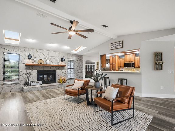 5th image of 7231 River Country Dr