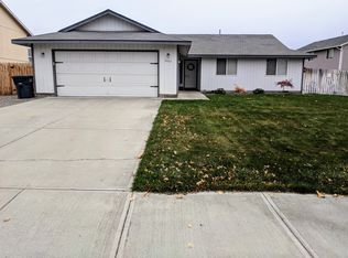 5003 Robert Wayne Dr, Pasco, WA