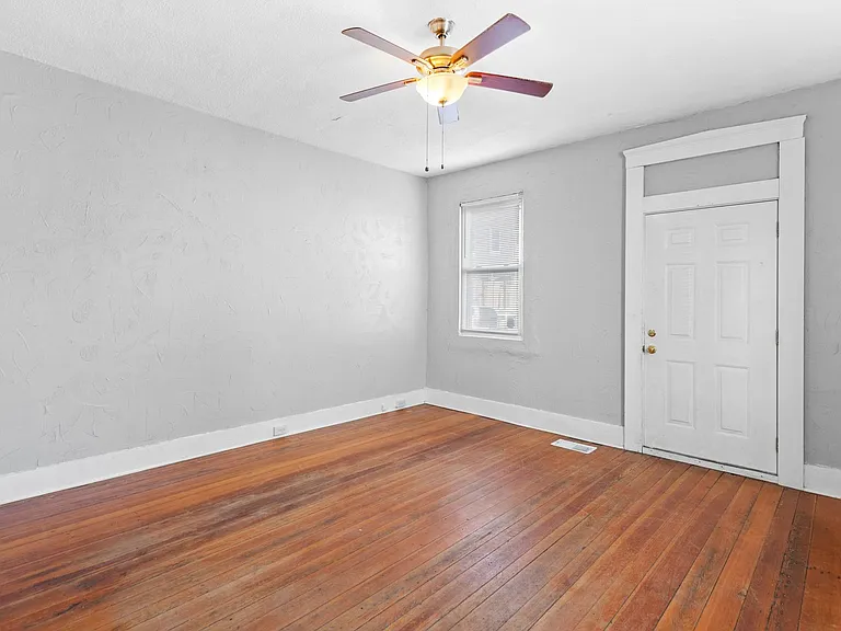 7614 Virginia Ave — Photo 13