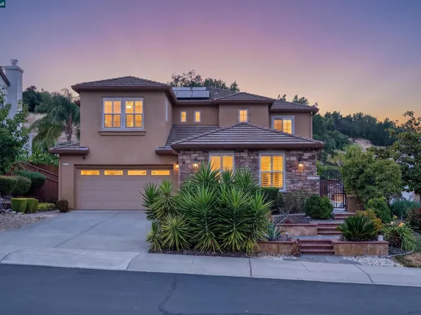 5210 S Montecito Dr, Concord, CA 94521
