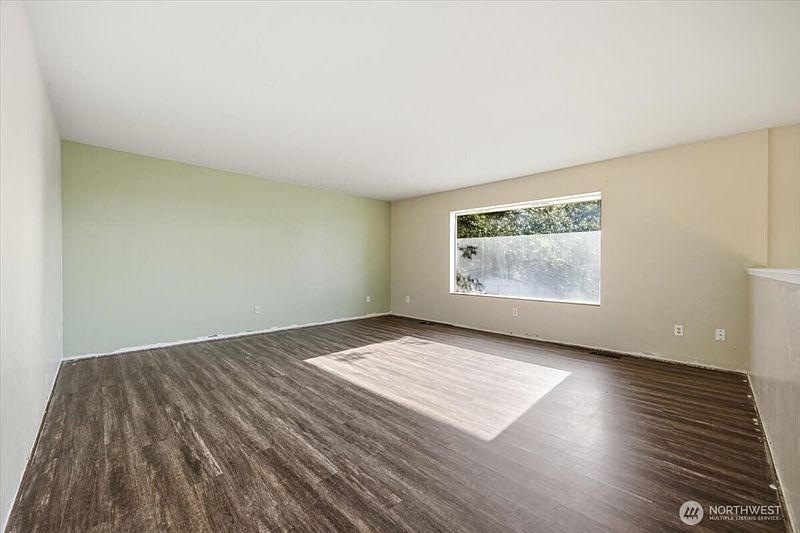 5th image of 1330 Semillon Place