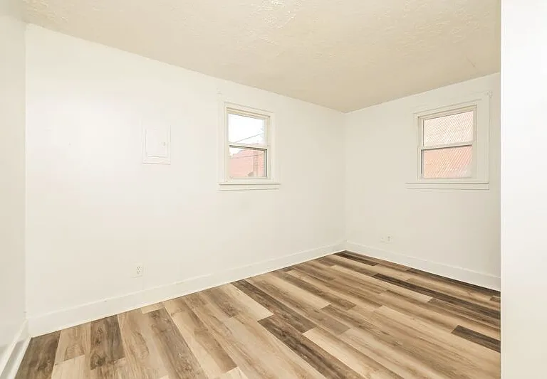124 S Chillicothe St #4 — Photo 9