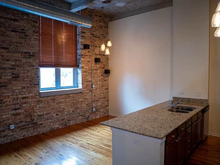 1735 N Paulina St #318 — Photo 17