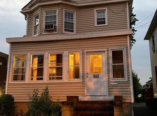 947 Grove St, Elizabeth, NJ 07202