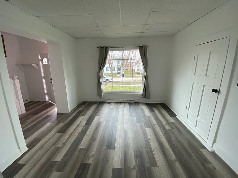 516 Hickory St — Photo 11