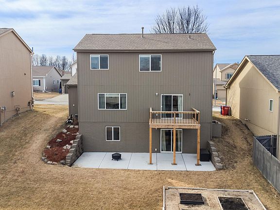 5th image of 4608 Clearwater Dr