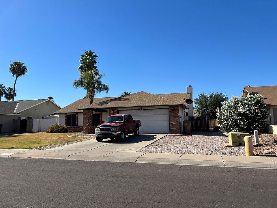 2nd image of 8225 W Corrine Dr