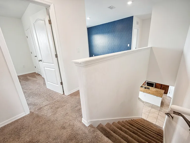 2062 Blue Highlands Dr — Photo 14