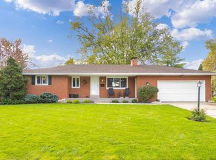 218 W Edgewood St, Morton, IL