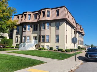 3255 Van Alstyne St #6, Wyandotte, MI 48192