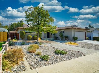 2633 Renn Ave, Clovis, CA 93611