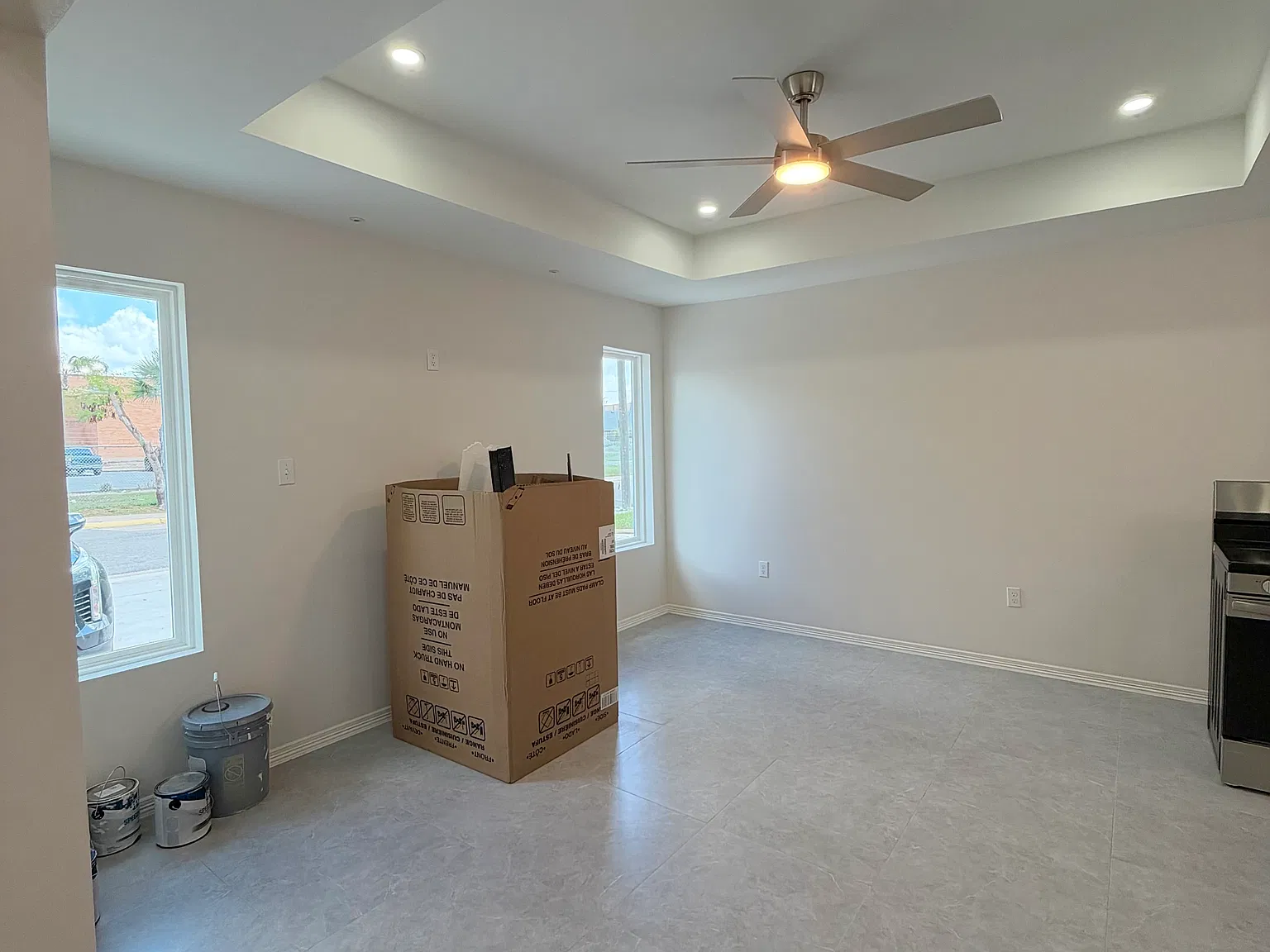225 Midway Dr — Photo 3