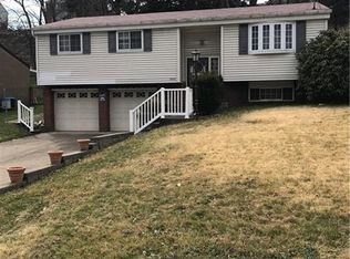 5040 Homeville Rd, West Mifflin, PA 15122