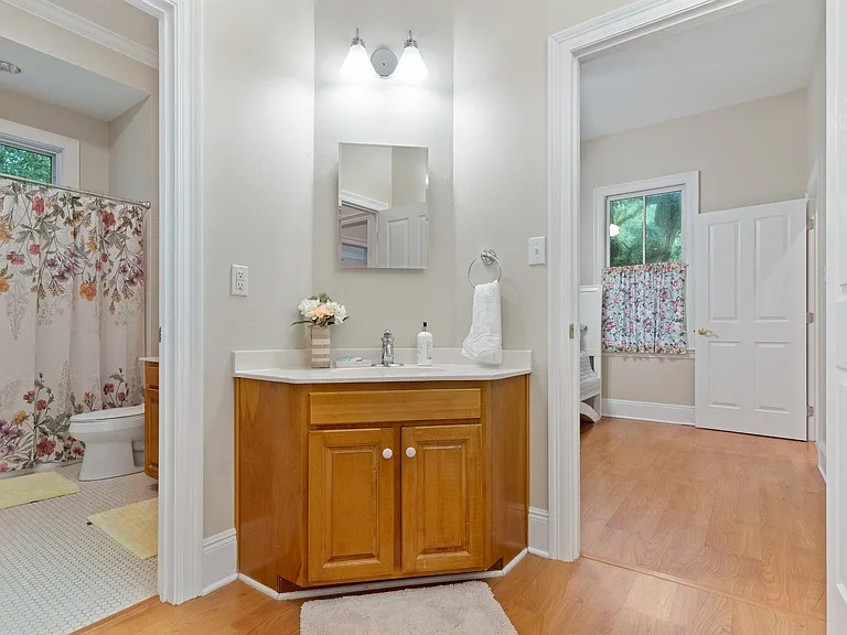 21414 Mary St — Photo 14